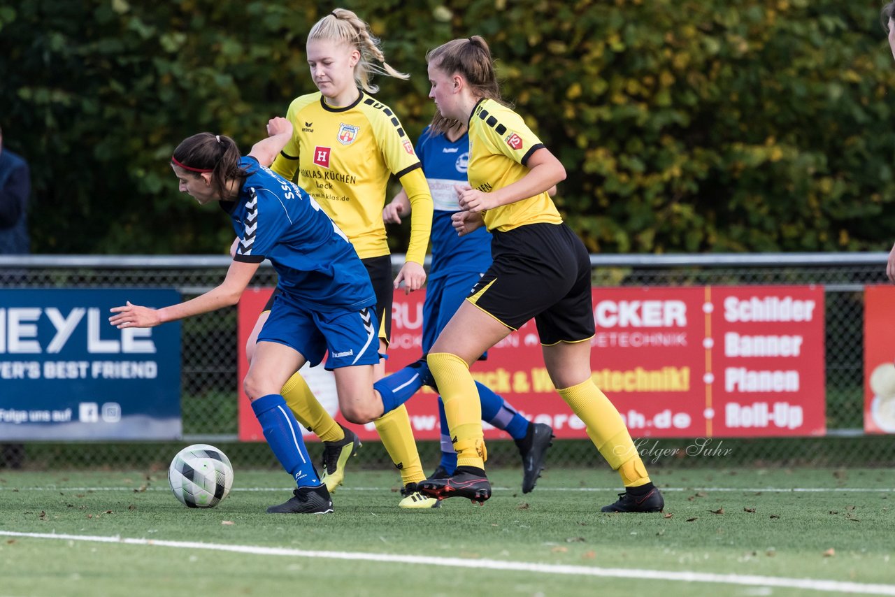 Bild 115 - F SSC Hagen Ahrensburg - SV Frisia 03 Risum-Lindholm : Ergebnis: 2:0